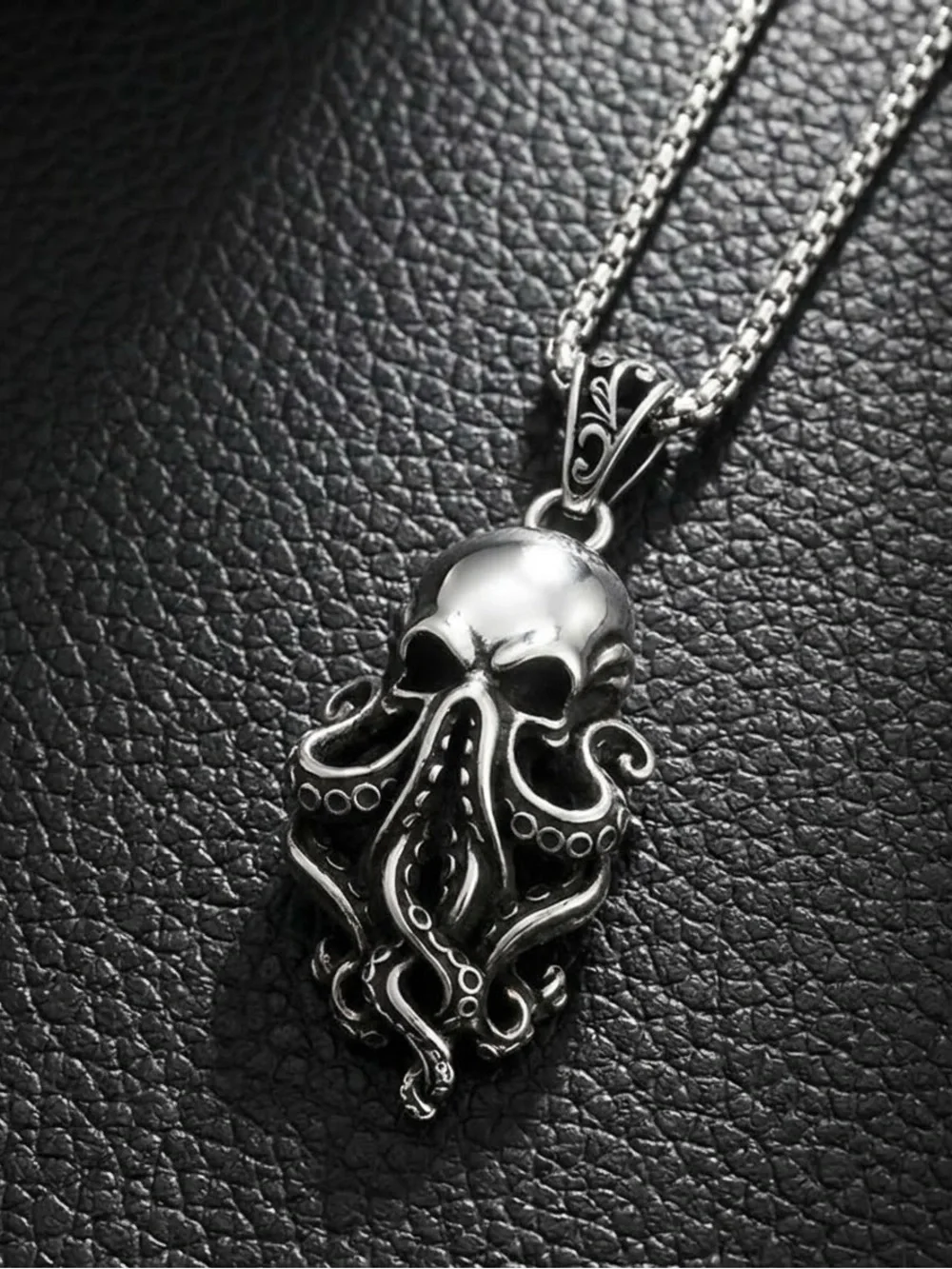 “Davy Jones” Octopus Squid Kraken Sea Creature Monster Tentacle Pirate Necklace